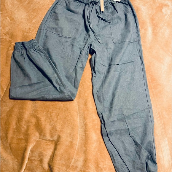Forever 21 joggers - Picture 3 of 4